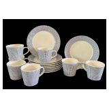 K - Royal Doulton Pacific Dinnerware Set with 8 Mugs, 8 Dinner Plates, and Bowl