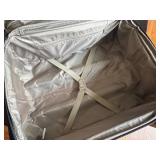 O - Samsonite Black Softside Spinner Carry-On Luggage