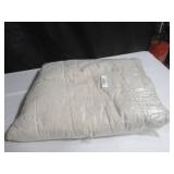 Size Full/Queen Color Putty Heather French Linen Box Stitch Quilt | BOKSER HOME
