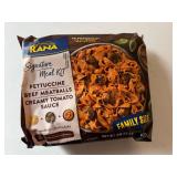 EE. Fettuccine Beef Meatballs Creamy Tomato Sauce