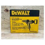 DeWalt 9 amps 1/2 in. Spade Handle Corded Drill