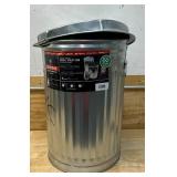 Behrens 20 gal Silver Galvanized Steel Garbage Can Lid Included Animal Proof/Animal Resistant (dented)