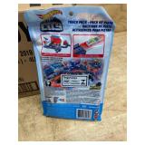 Hot Wheels - Lot of 18 - City Track Pack #1 Stright+Stright