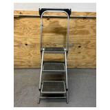 WING Jumbo step stool