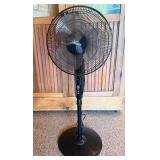 Hunter Stand Fan Model 90391 4 Foot Tall Black Oscillating Fan