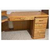Winners Only Inc. Oak Corner L-Shaped Desk with Drawers and Cabinet