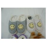 4 Pair of Joe Boxer Big Kid Slippers