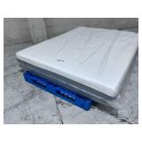 Zinus 12" Theratouch Memory Foam Queen Mattress - No Reserve!