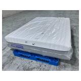 Purple Premier 4 Queen Mattress - MSRP $3,799.00 - Last In Stock - No Reserve!