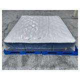 Stearns & Foster Lux Hybrid Medium Firm King Mattress - MSRP $3,899.00 - No Reserve!
