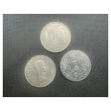(3) UK Commemorative Crowns. Clad - (2) are AU the other is average circulation.
