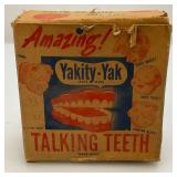Vintage Amazing Yakity-Yak Wind Up Chattering Teeth Complete In Original Box