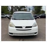 2004 TOYOTA SIENNA CE 7 PASSENGER (NO RESERVE)