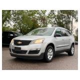 2015 CHEVROLET TRAVERSE LS *No Accidents* (NO RESERVE)
