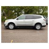 2015 CHEVROLET TRAVERSE LS *No Accidents* (NO RESERVE)