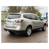 2015 CHEVROLET TRAVERSE LS *No Accidents* (NO RESERVE)