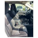 2015 JEEP CHEROKEE SPORT (NO RESERVE)