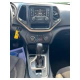 2015 JEEP CHEROKEE SPORT (NO RESERVE)