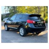 2013 NISSAN ROGUE SV *No Accidents | All Wheel Drive* (NO RESERVE)