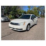 2009 FORD FOCUS SE *No Accidents* (NO RESERVE)
