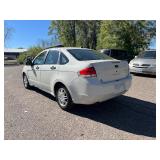 2009 FORD FOCUS SE *No Accidents* (NO RESERVE)