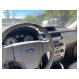 2009 FORD FOCUS SE *No Accidents* (NO RESERVE)