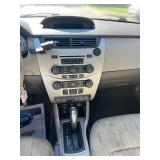 2009 FORD FOCUS SE *No Accidents* (NO RESERVE)