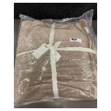 BOKSER HOME Luxury Velvet Channel Stitched Quilt Full/Queen Sandstone