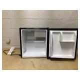 Hisense 1.6 Cu ft Single Door Mini Fridge, Black, Energy Star, 1 Year Warranty, WMS017M6XBE