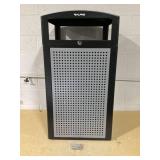 Alpine Industries 40 Gal. Steel All-Weather Vented Outdoor Commercial Garbage Trash Can with Lid and Liner