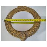 Round Decorative Mirror w/Guilded Finish