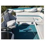 1995 Crestliner 24