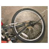 MGX 24" Trail Bike 16" Red/Black Frame
