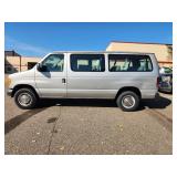 2003 Ford Econoline E-350 XL Super Duty 4 Door Van