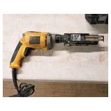 DeWalt® VSR Drywall Screwdriver DW272 with Grabber Super Drive 55 Series Attachment