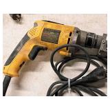 DeWalt® VSR Drywall Screwdriver DW272 with Grabber Super Drive 55 Series Attachment