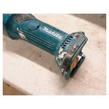 Makita® 18V Drywall Router / Cut-Out Tool XOC01
