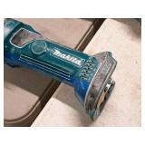 Makita® 18V Drywall Router / Cut-Out Tool XOC01