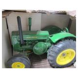 John Deere 1953 Model D Tractor Toy