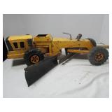 Vintage Tonka Road Grader Toy