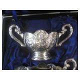 (EC1) Vintage Creamer and Sugar Bow...