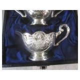 (EC1) Vintage Creamer and Sugar Bow...