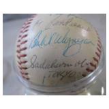 (CNTR) Multiple Signature Baseball ...