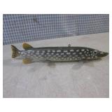 (FS) Fish Decoy 9 3/4" Plastic / Me...