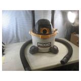 (EW5) Ridgid Shop Vacuum - Works...