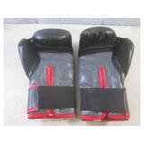 (BS) Everlast 14 Oz Boxing Gloves...