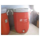 (EW6) 2 Rubbermaid 5-Gallon Beverag...