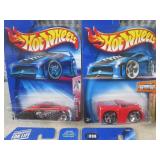 (EC1) Assorted Hot Wheels in Packag...