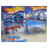(EC1) Assorted Hot Wheels in Packag...