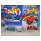 (EC1) Assorted Hot Wheels in Packag...